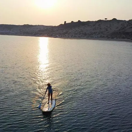 Lodge Sardunya Surfing *